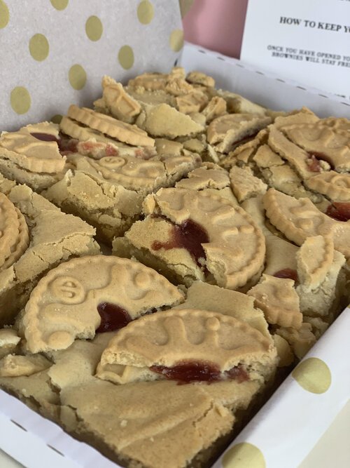 Jammie Dodger Letterbox Blondies