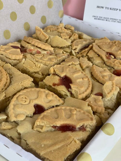 Jammie Dodger Letterbox Blondies